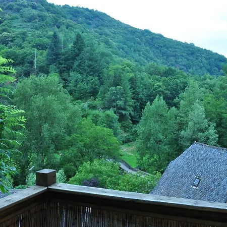 Le Castellou Panzió Conques