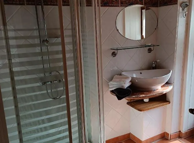 Le Castellou ベッド・アンド・ブレックファスト