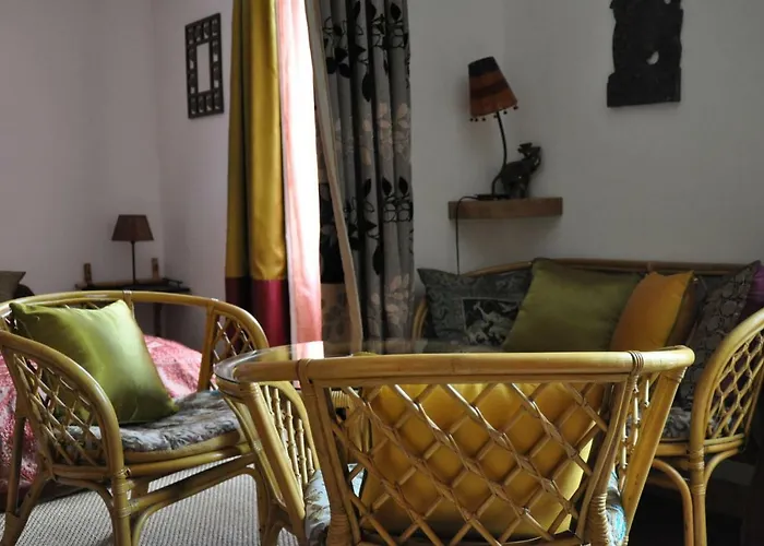 Le Castellou ベッド・アンド・ブレックファスト コンク